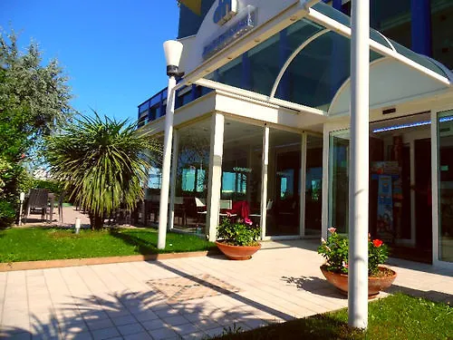 Hotel Daniel'S Fronte Mare Riccione 3*,